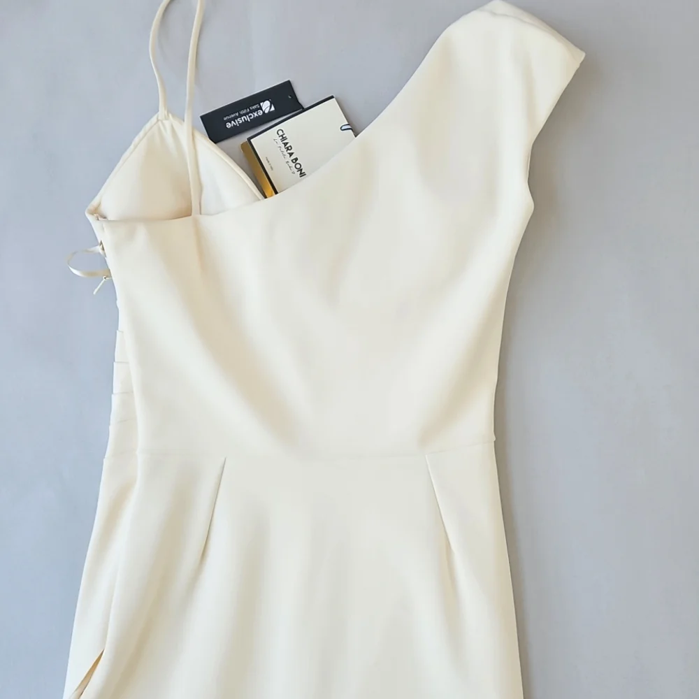 NWT! Chiara Boni One-Shoulder Front-Slit Wrap Gown Size 8 - Picture 13 of 16